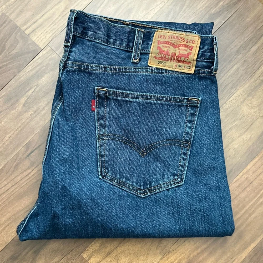 Levi's 505 Regular Fit  Straight Fits Jeans Size W40 L32